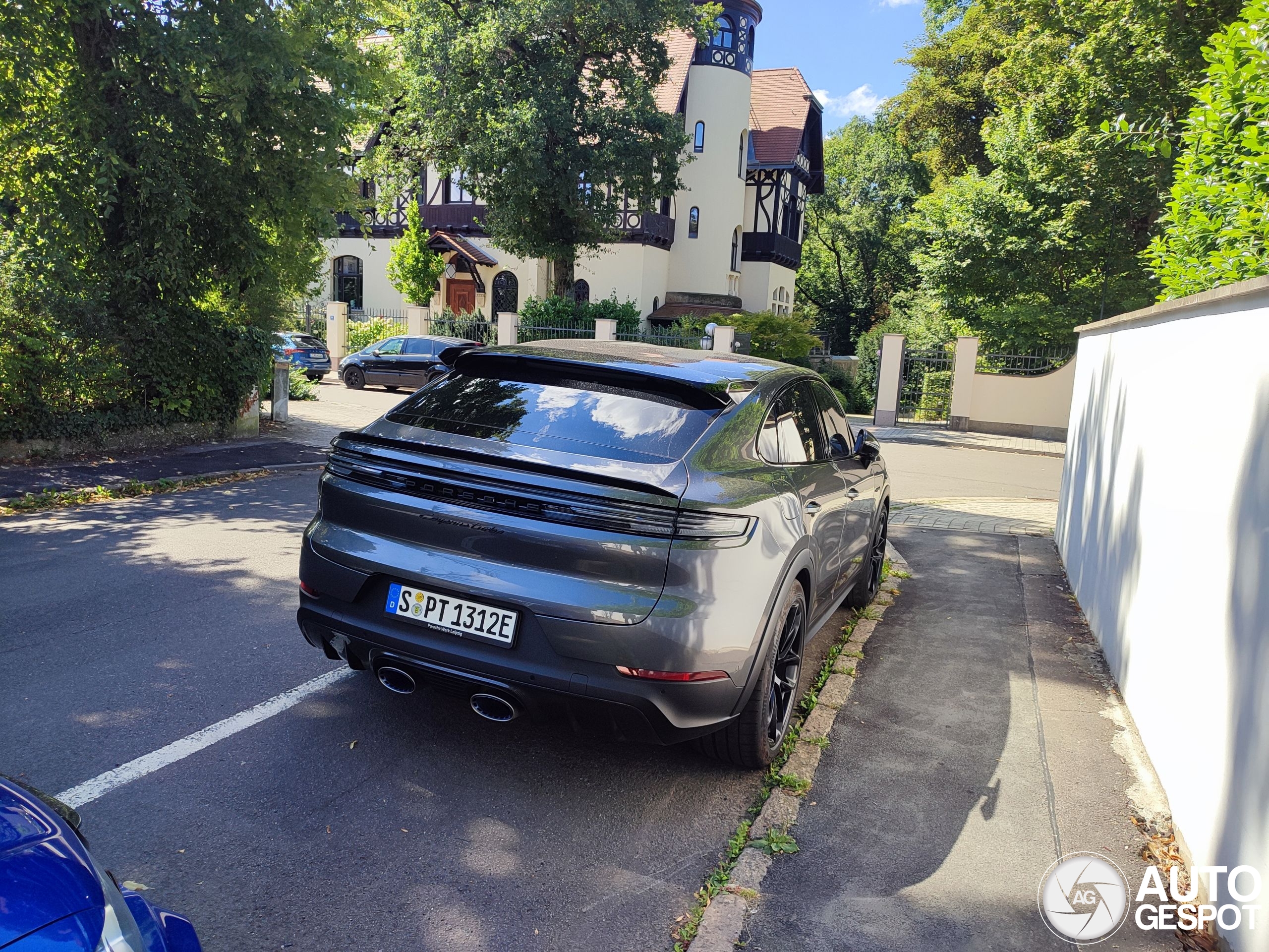 Porsche Cayenne Coupé Turbo E-Hybrid