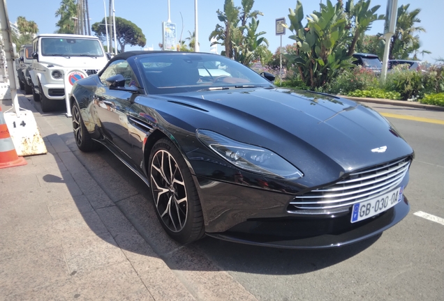 Aston Martin DB11 V8 Volante