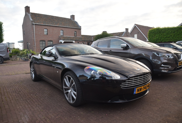 Aston Martin DB9 Volante 2010