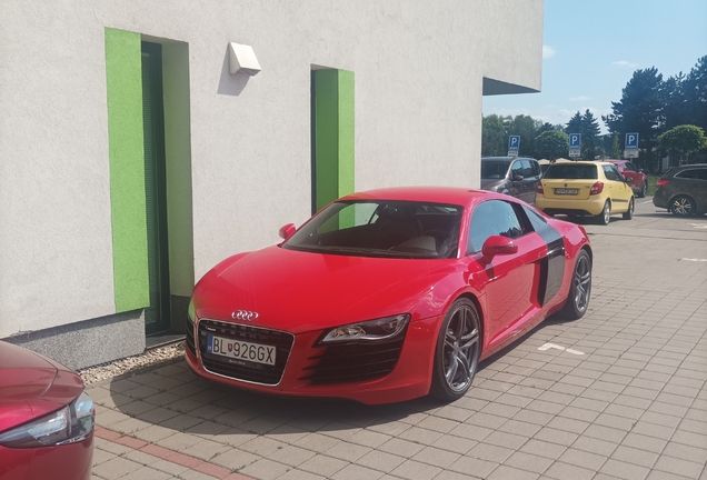 Audi R8