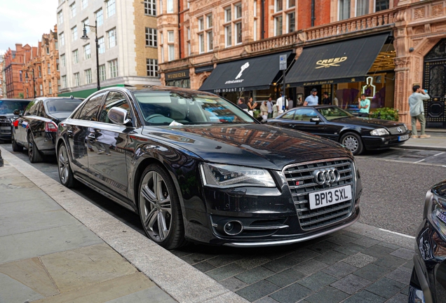 Audi S8 D4