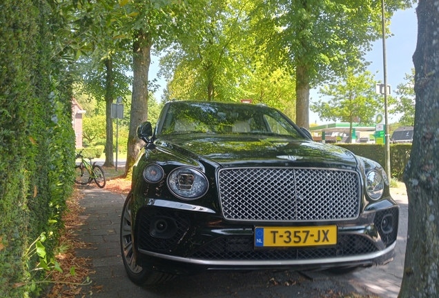 Bentley Bentayga Hybrid Odyssean Edition