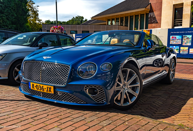 Bentley Continental GTC V8 2020