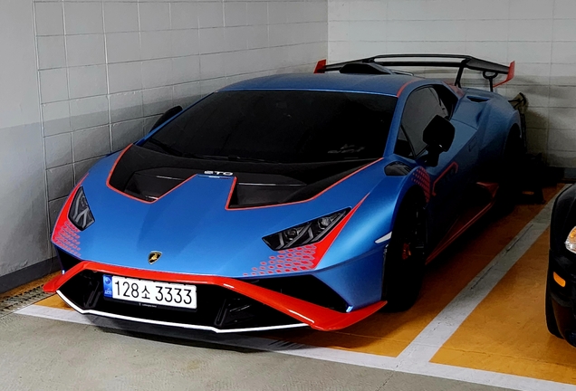 Lamborghini Huracán LP640-2 STO