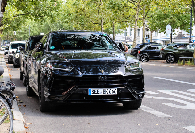 Lamborghini Urus S