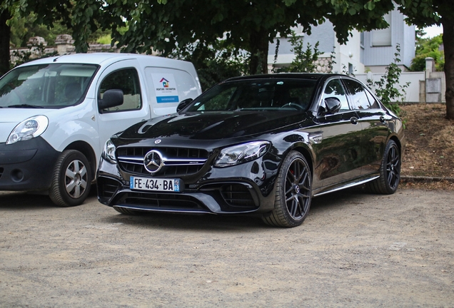 Mercedes-AMG E 63 S W213