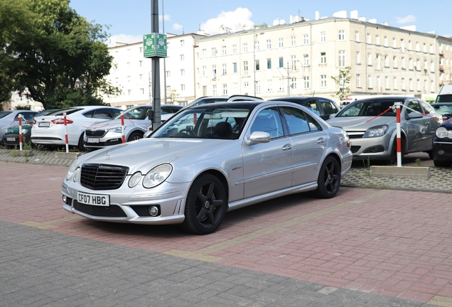 Mercedes-Benz E 63 AMG