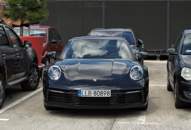 Porsche 992 Carrera 4S