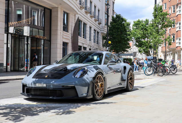 Porsche 992 GT3 RS Weissach Package