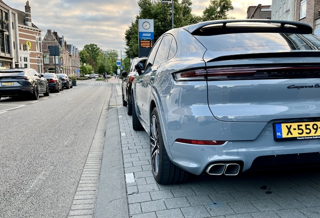 Porsche Cayenne Coupé Turbo E-Hybrid