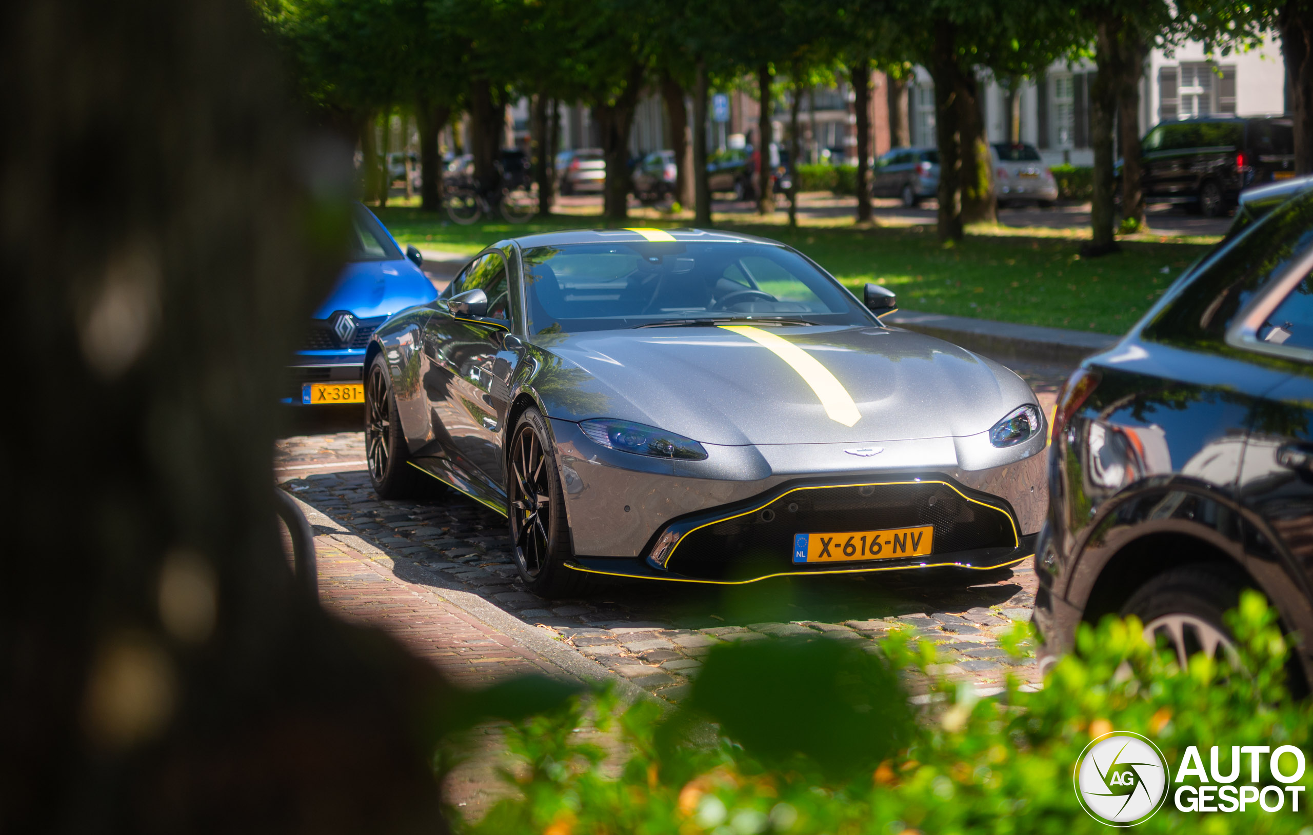 Aston Martin V8 Vantage 2018