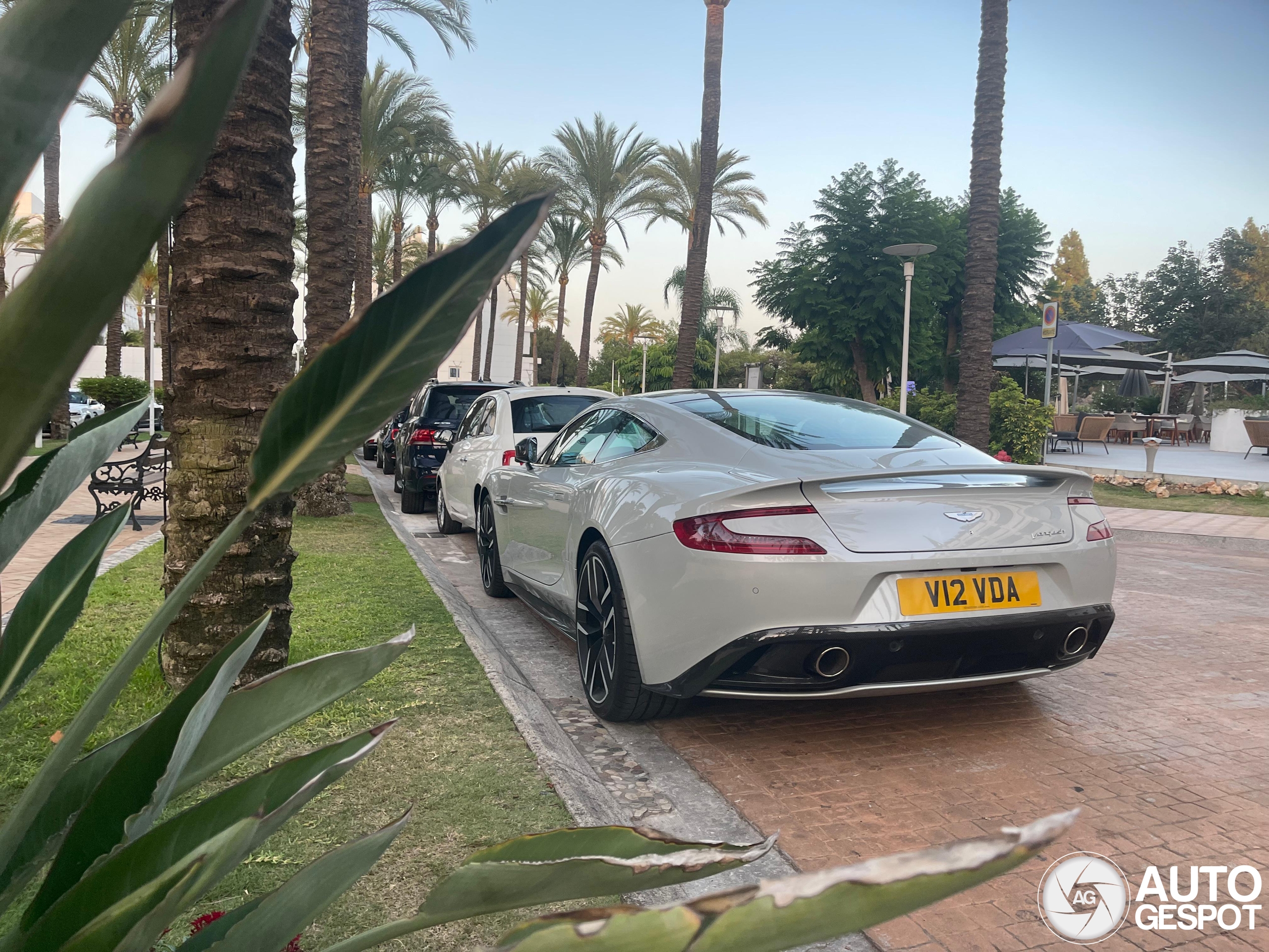 Aston Martin Vanquish 2013