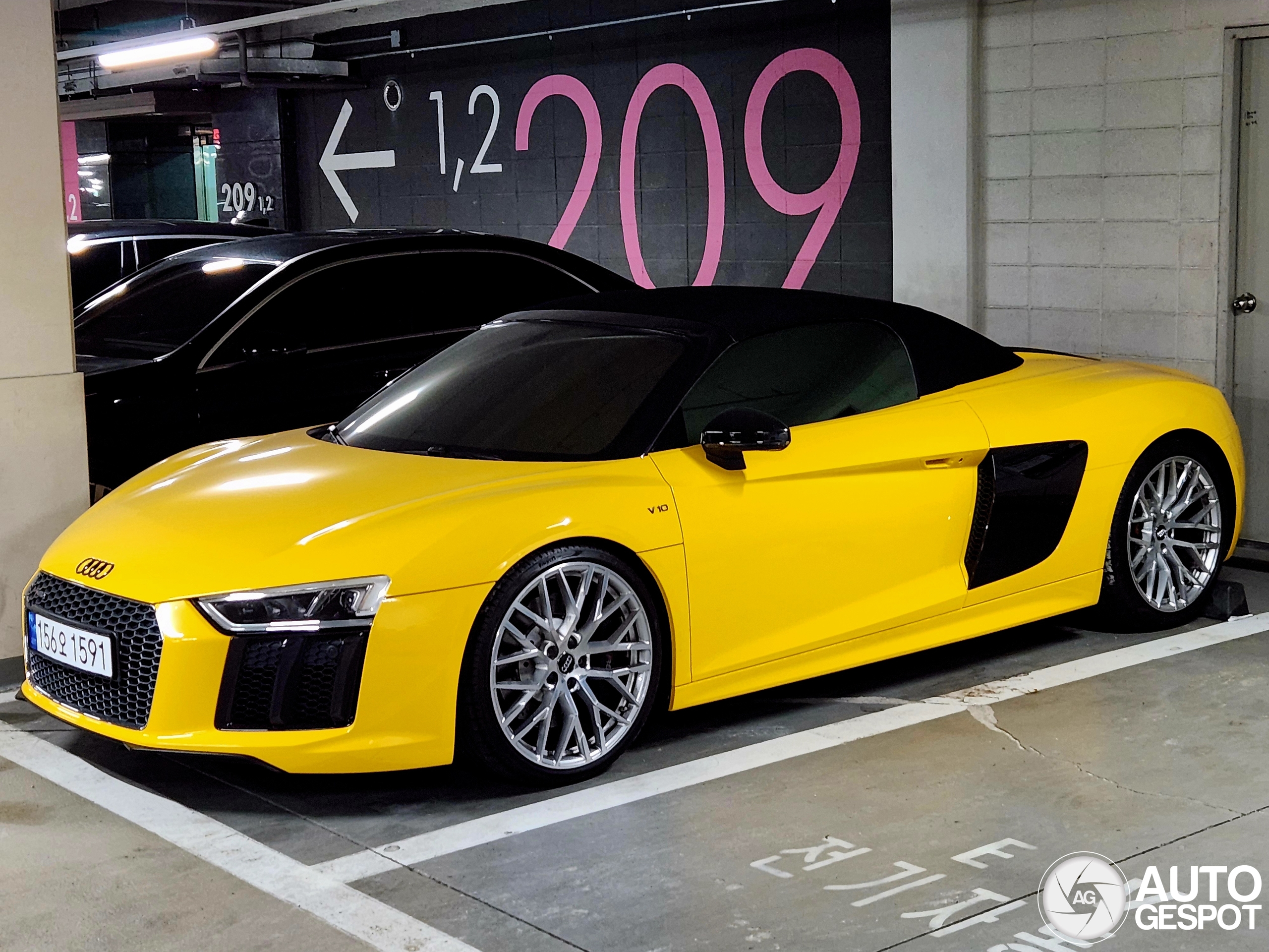 Audi R8 V10 Spyder 2016