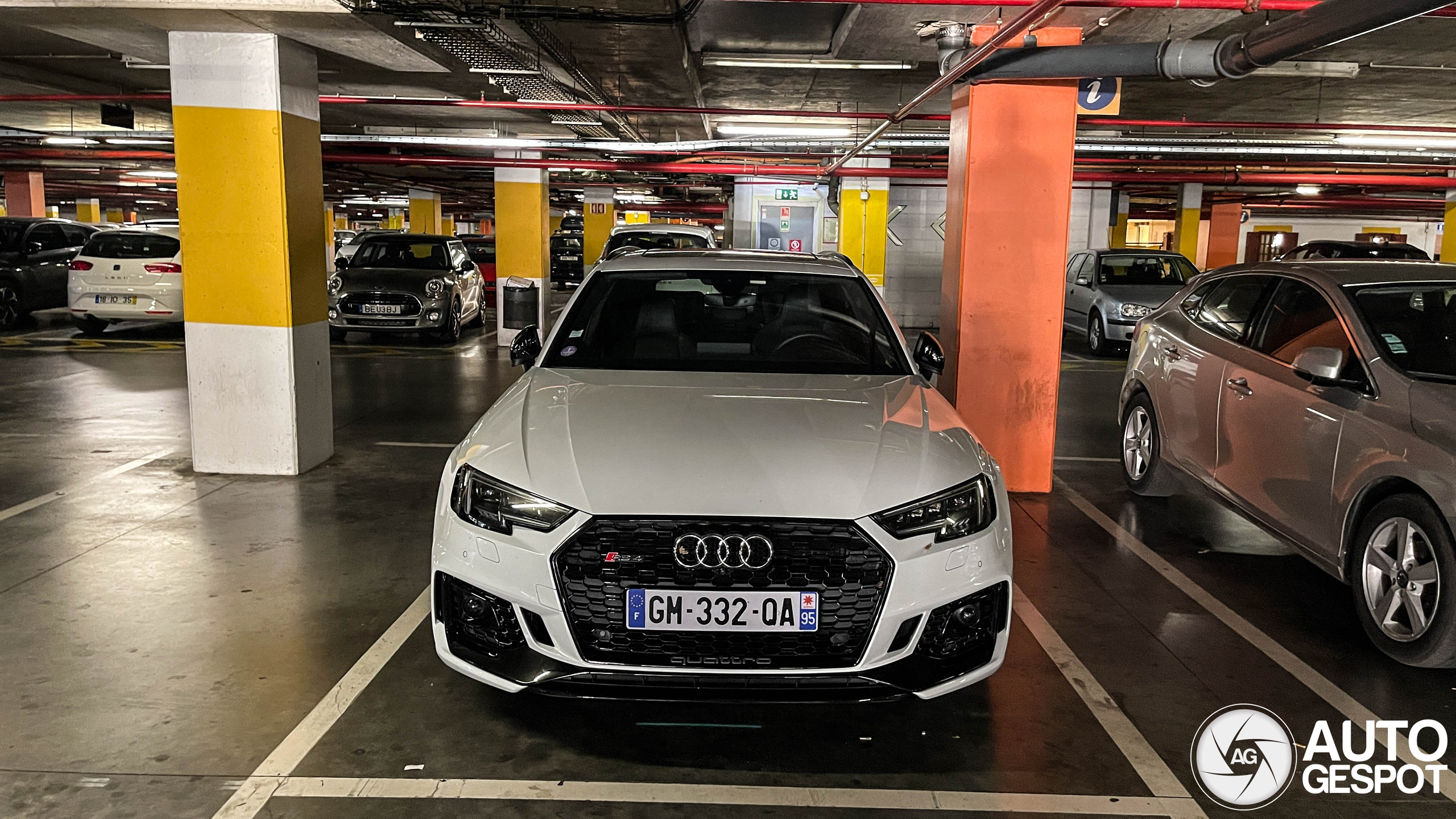 Audi RS4 Avant B9