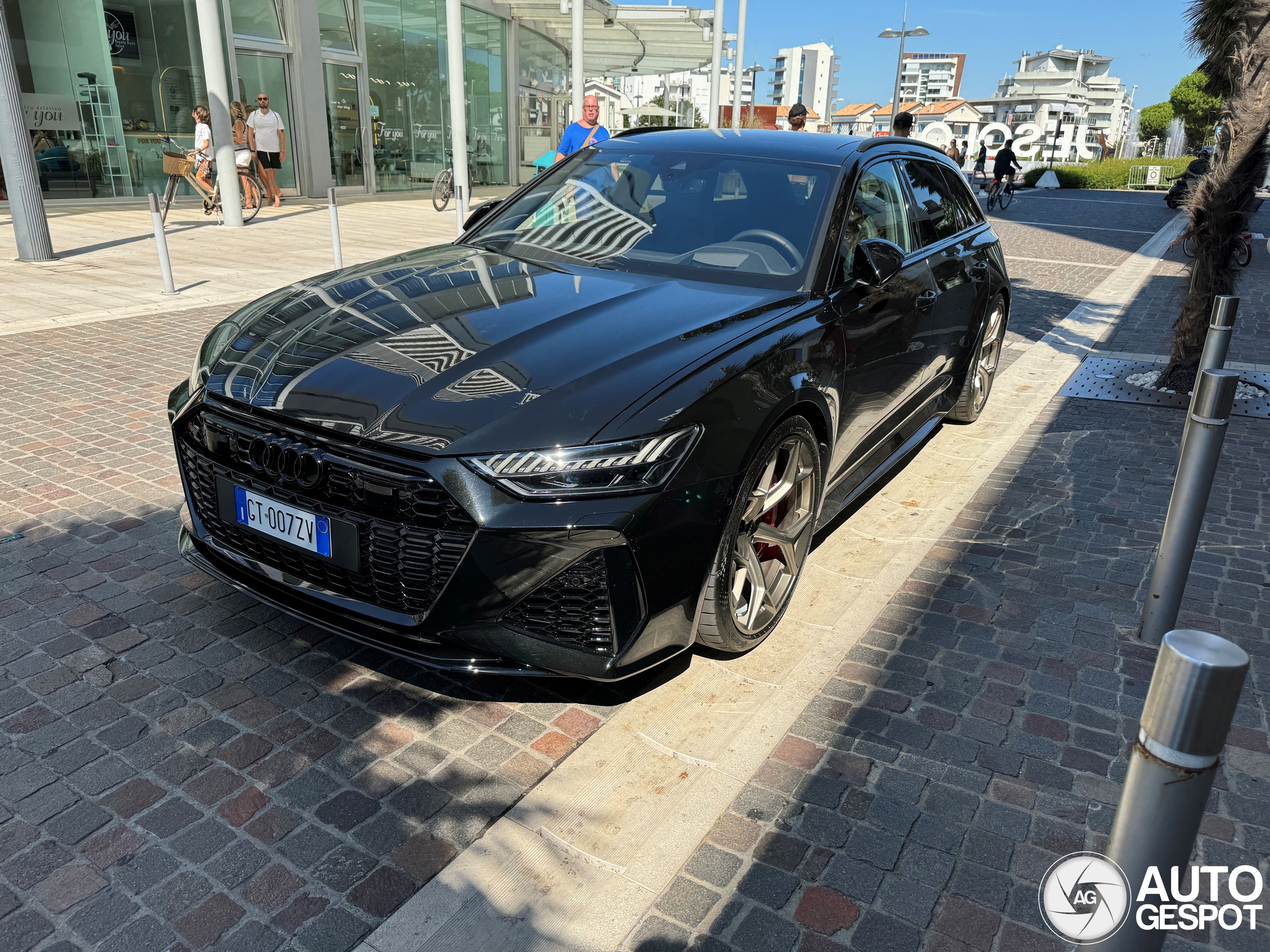 Audi RS6 Avant C8