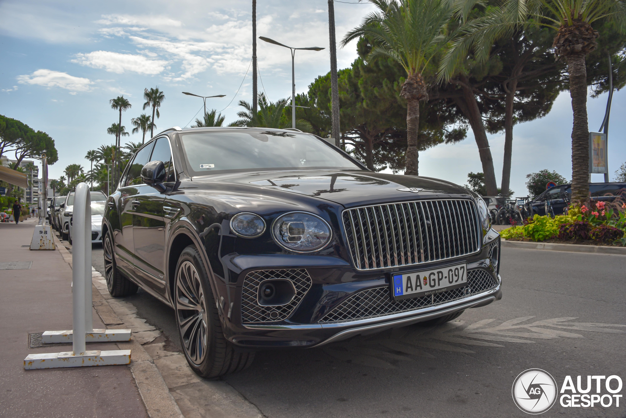 Bentley Bentayga Azure EWB First Edition