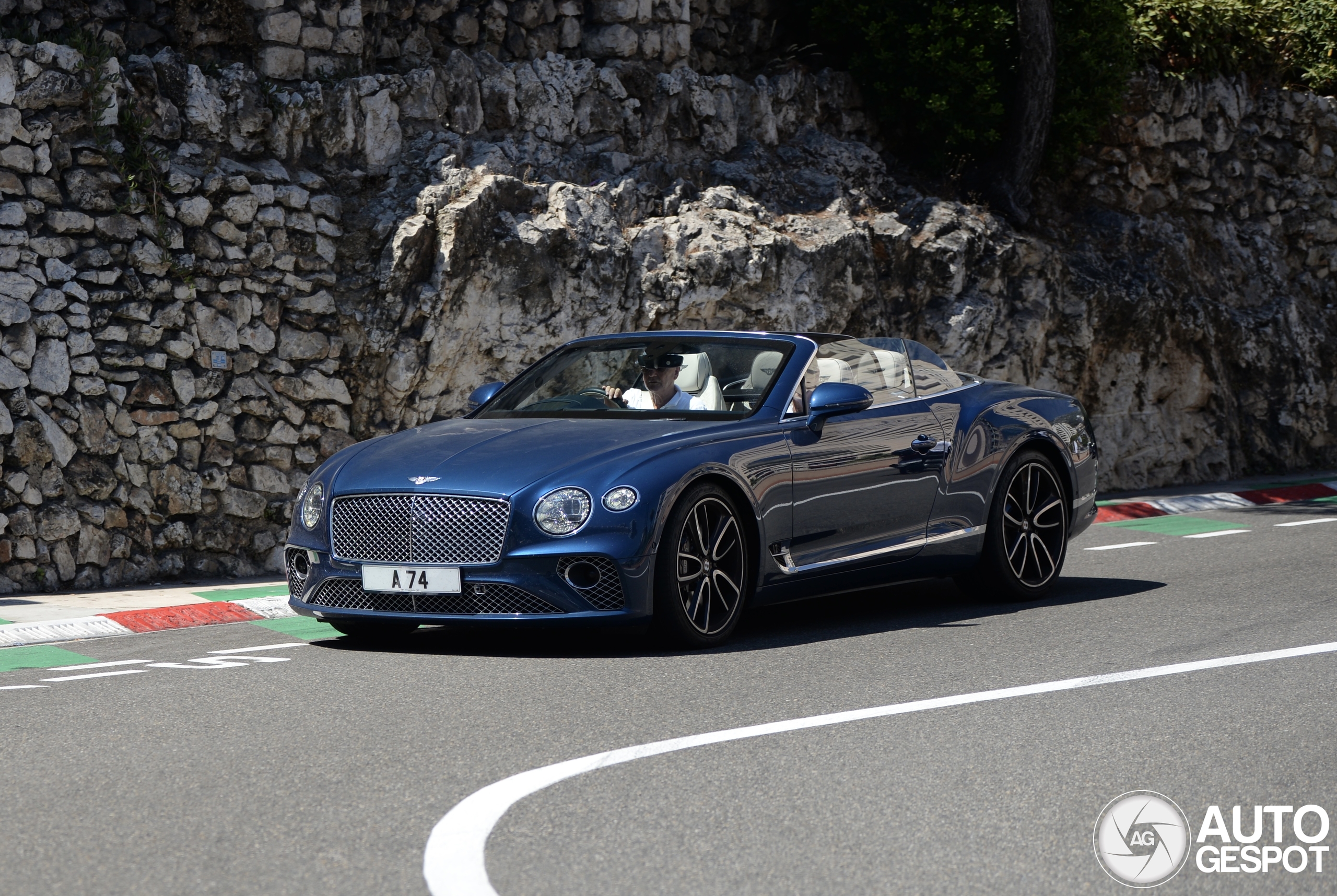 Bentley Continental GTC 2019