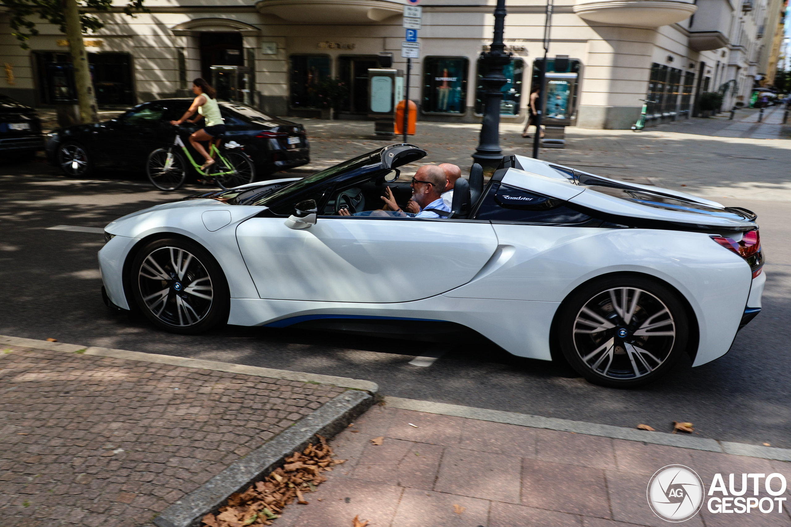 BMW i8 Roadster