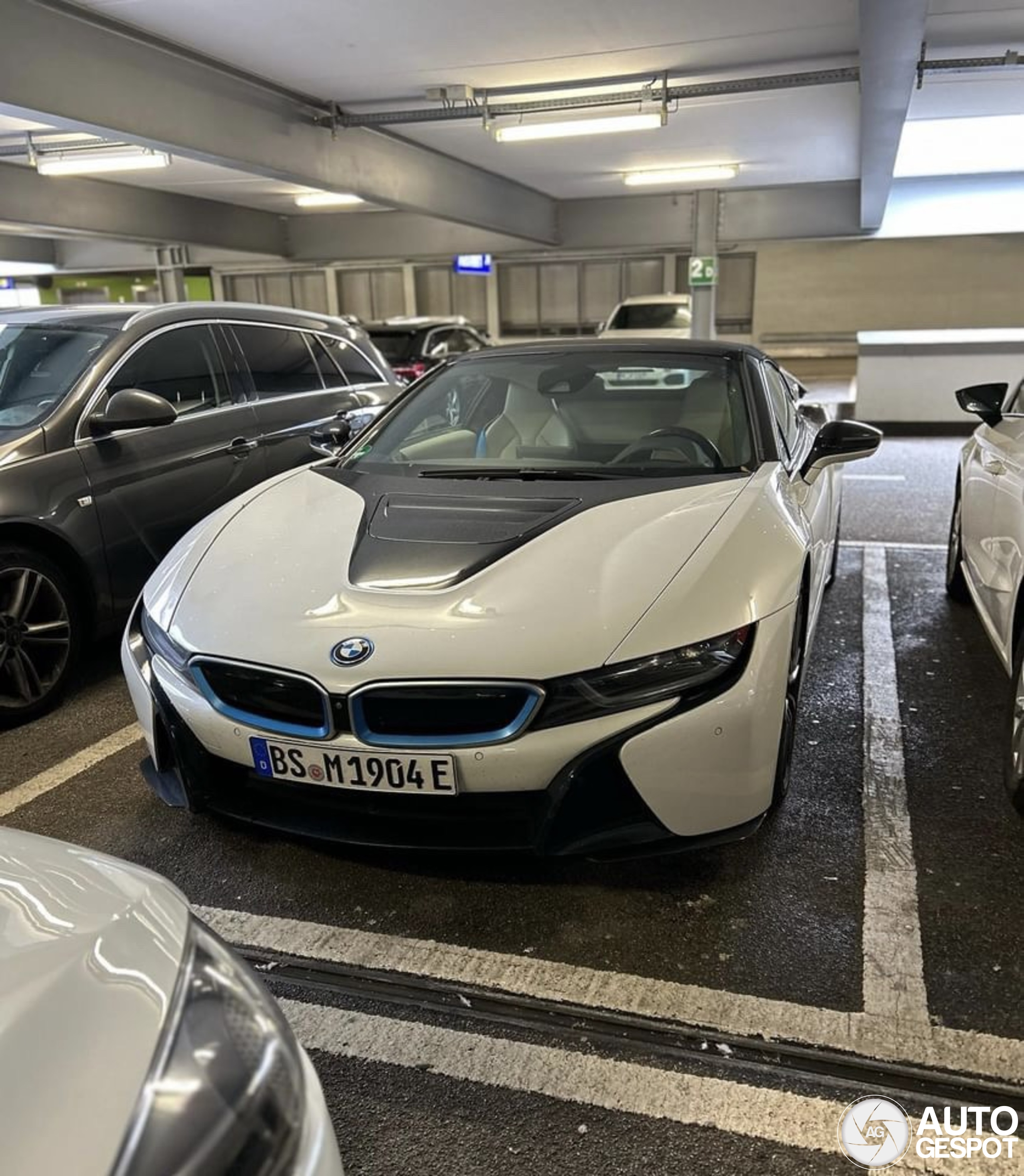 BMW i8 Roadster