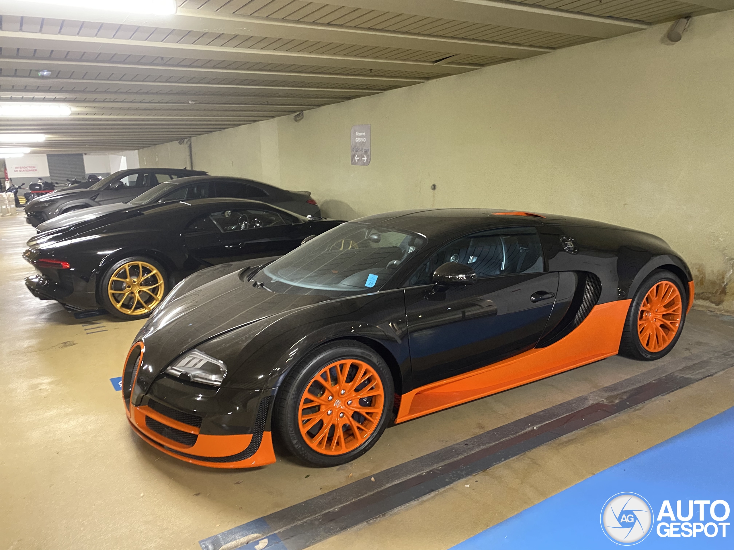 Bugatti Veyron 16.4 Super Sport World Record Edition