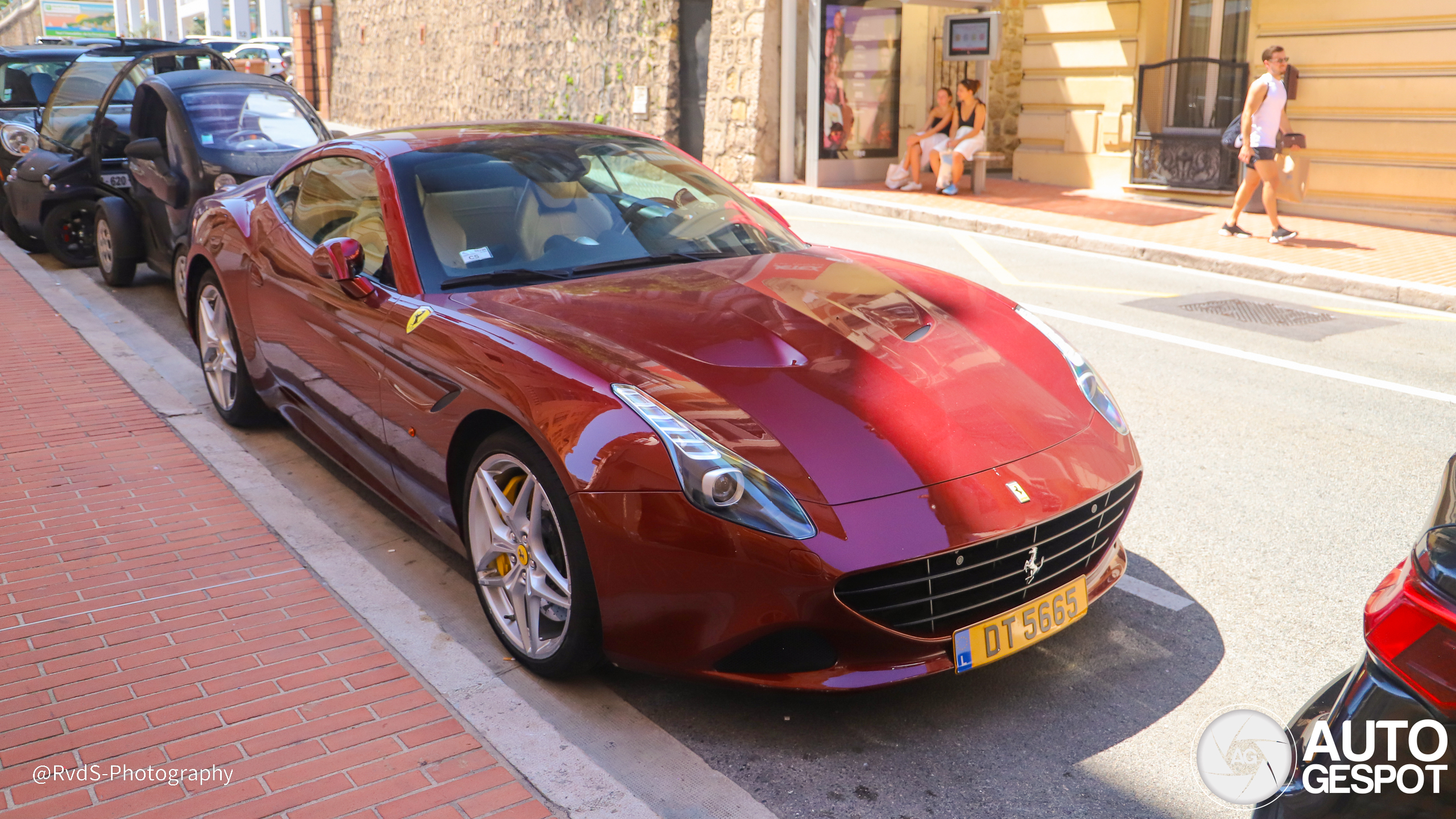 Ferrari California T