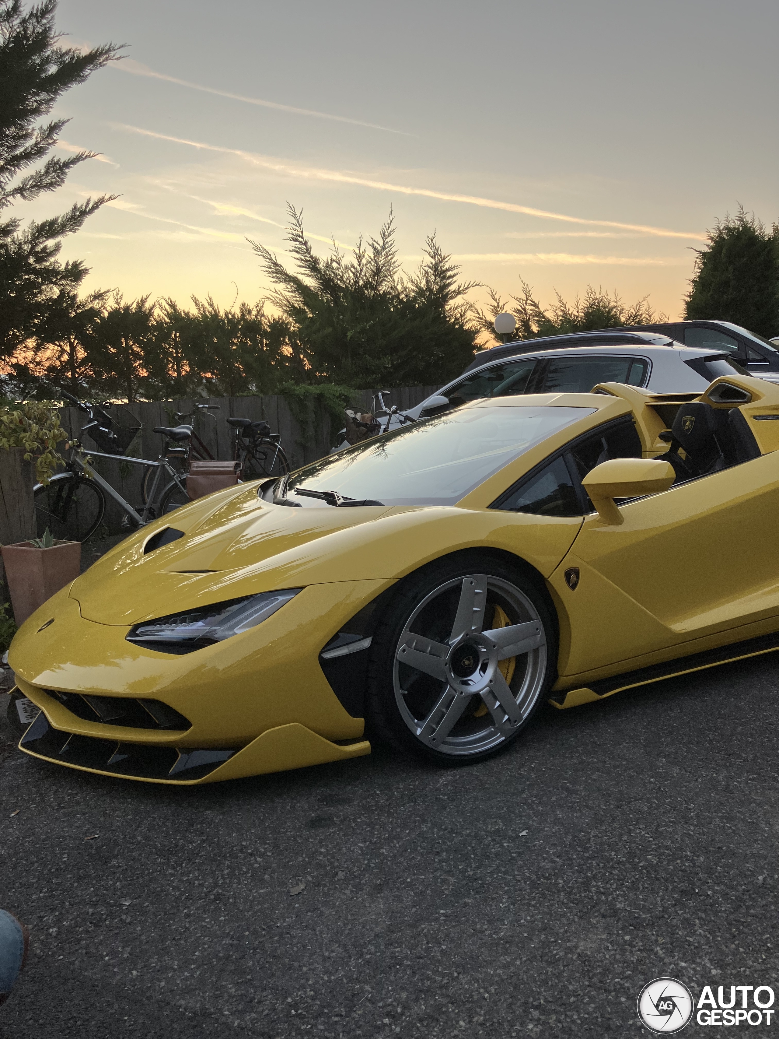 Dit is de vaste Lamborghini Centenario LP770-4 Roadster van Annecy