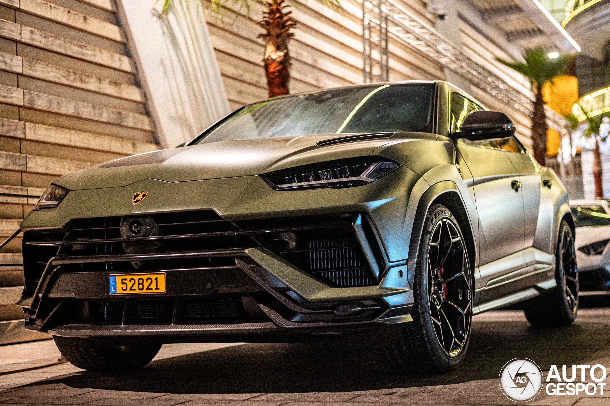 Lamborghini Urus Performante