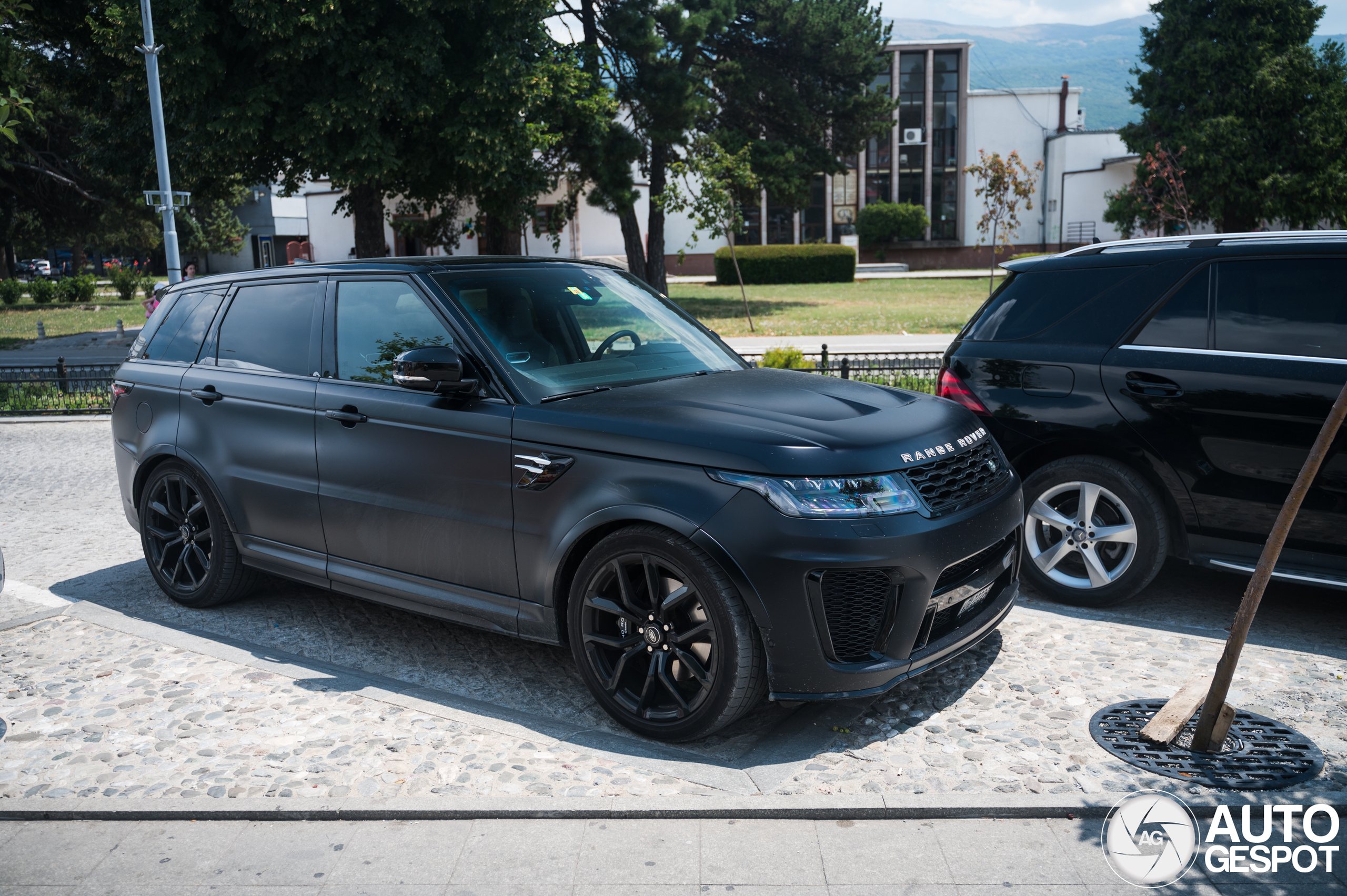 Land Rover Range Rover Sport SVR 2018