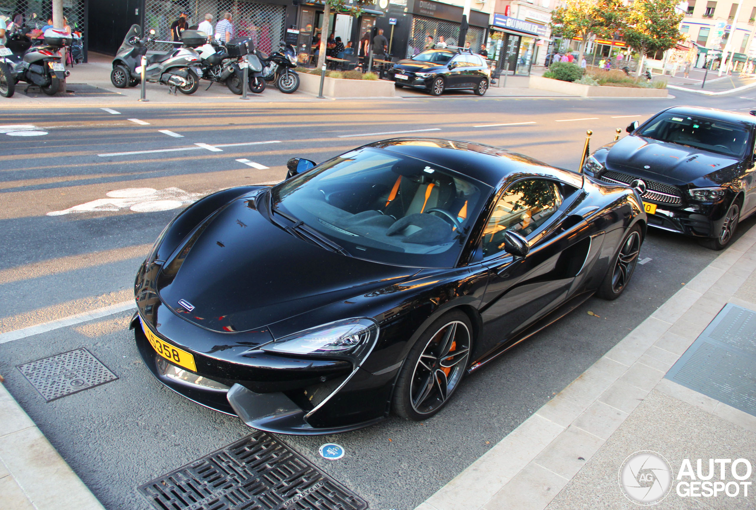 McLaren 570S