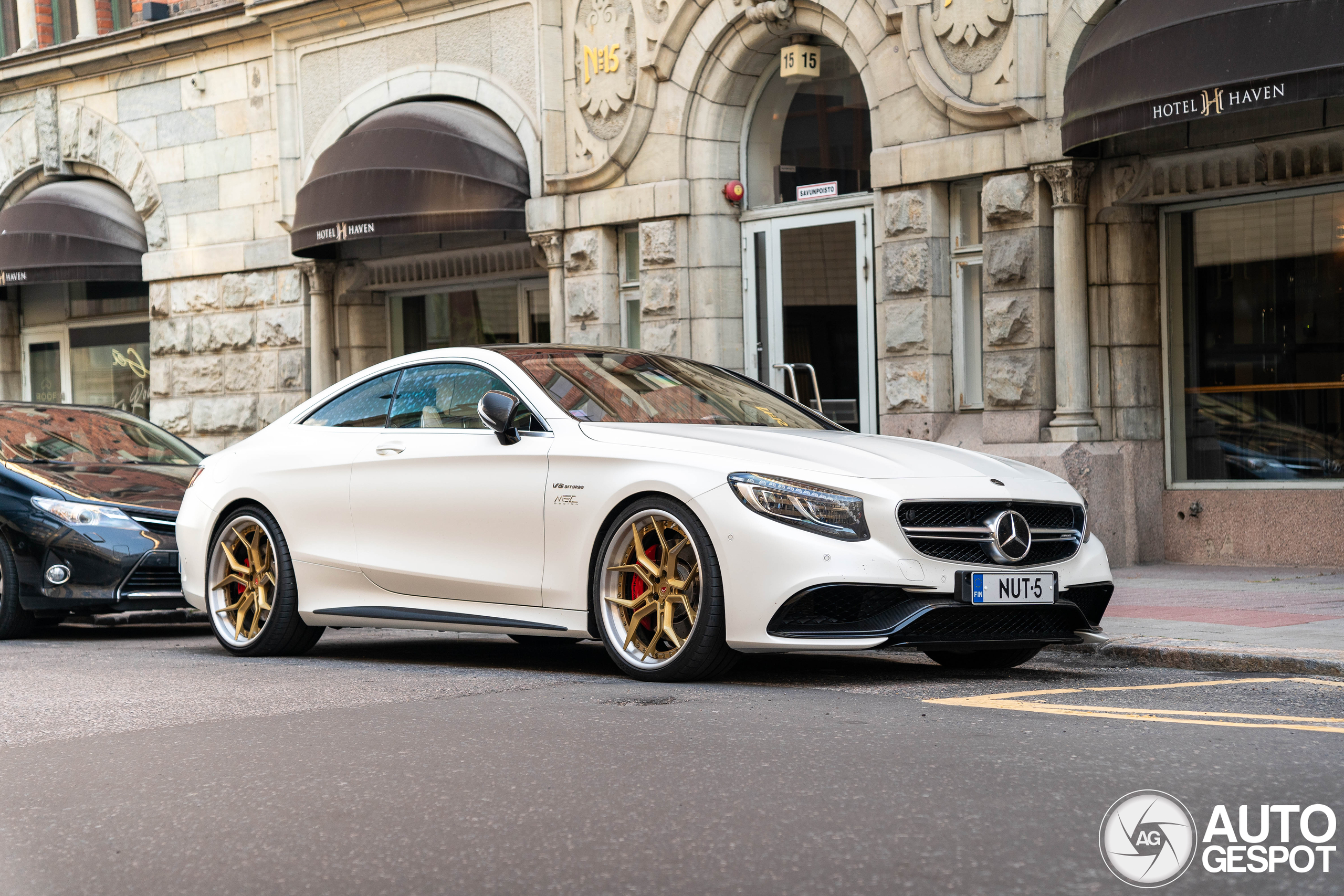 Mercedes-AMG S 63 Coupé C217