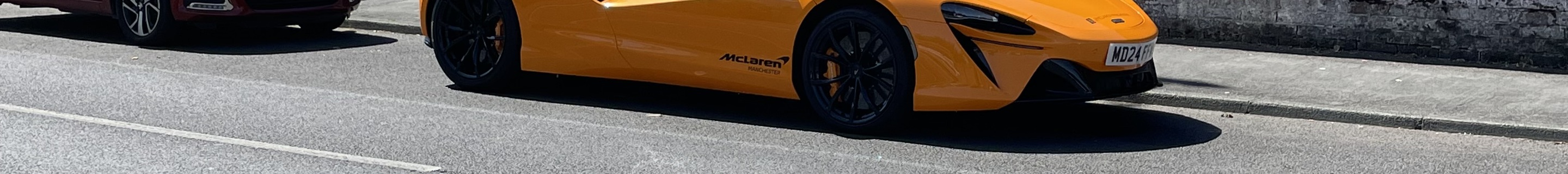 McLaren Artura Spider