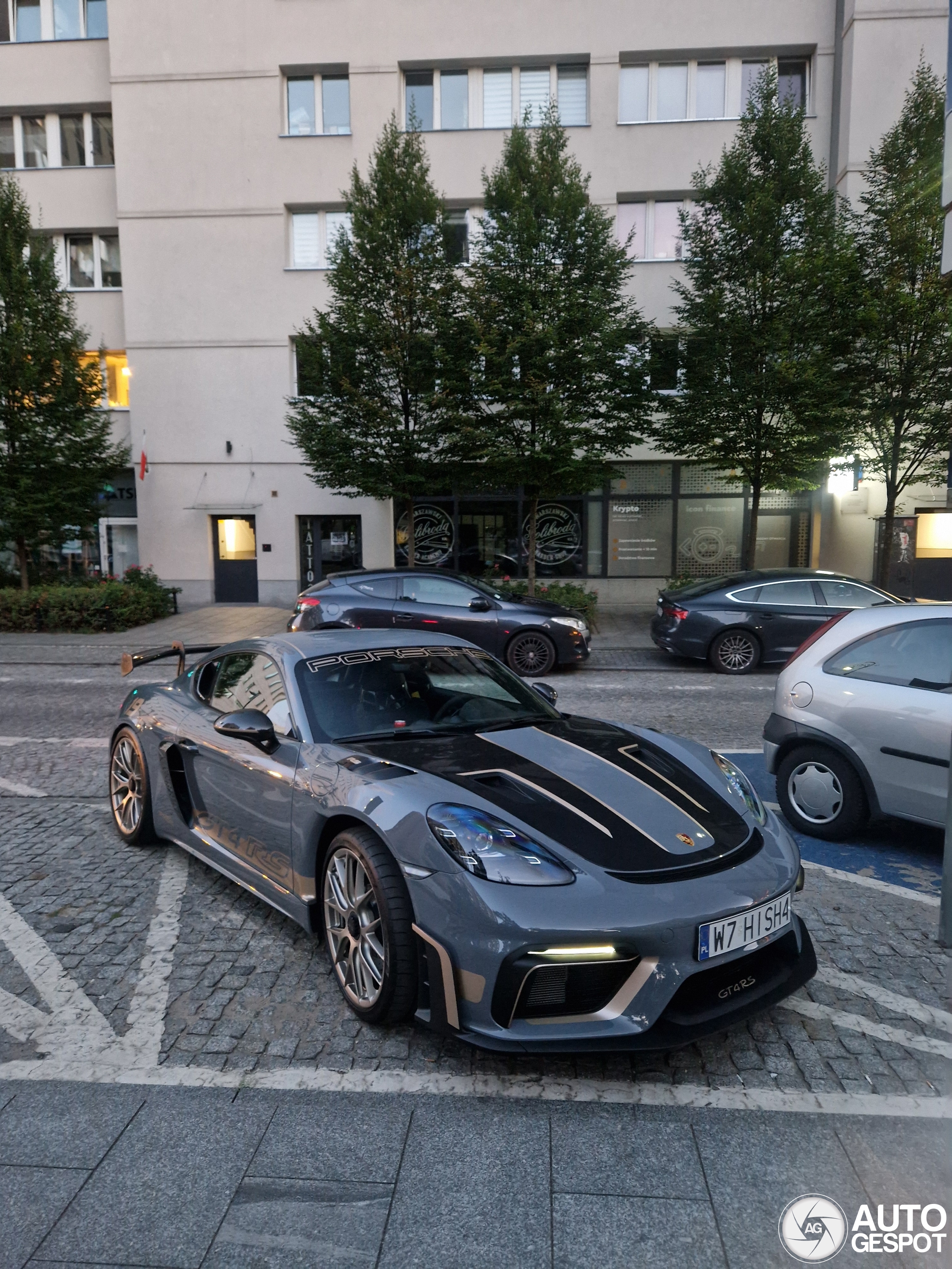 Porsche 718 Cayman GT4 RS Weissach Package