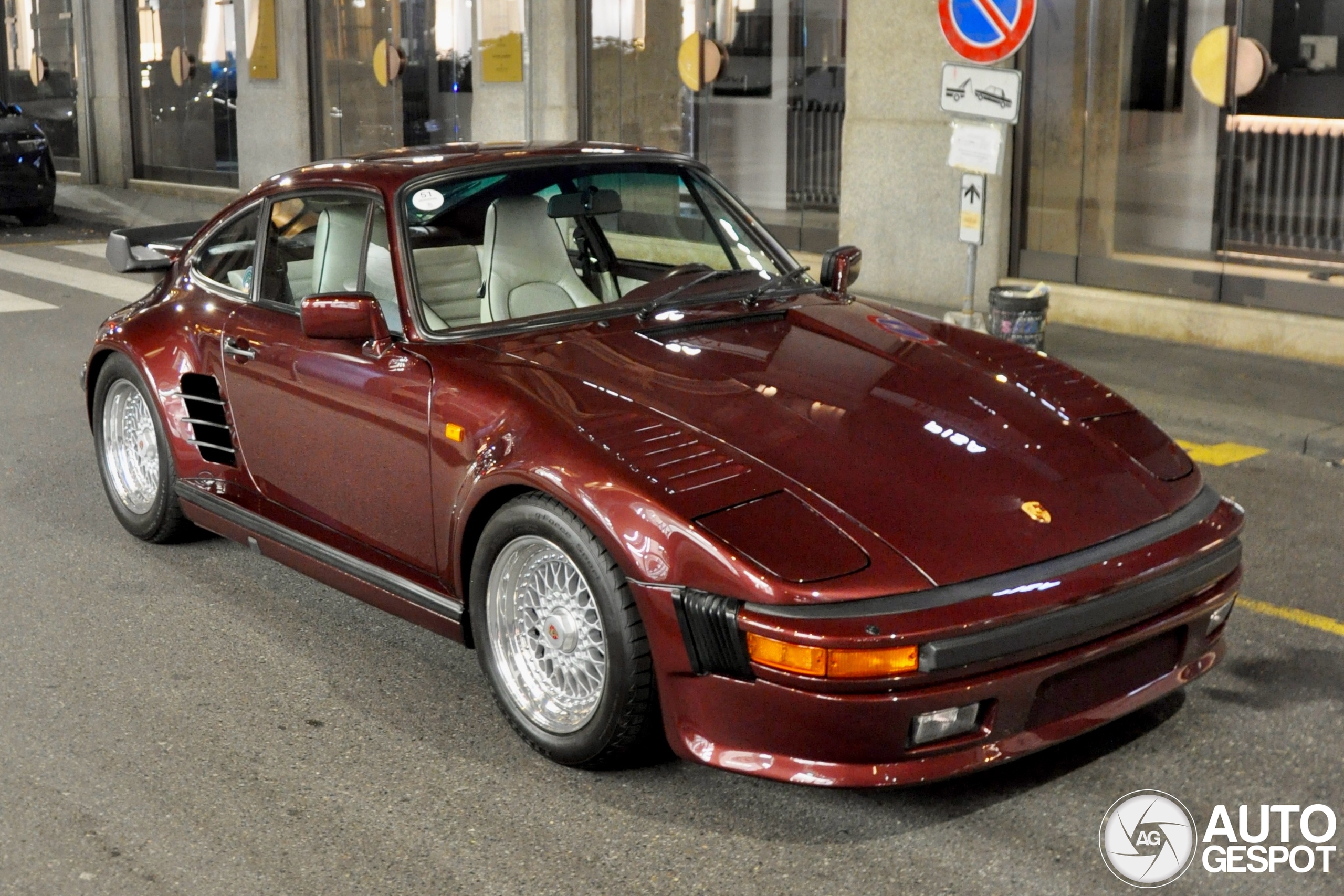 Porsche 930 Turbo Flatnose