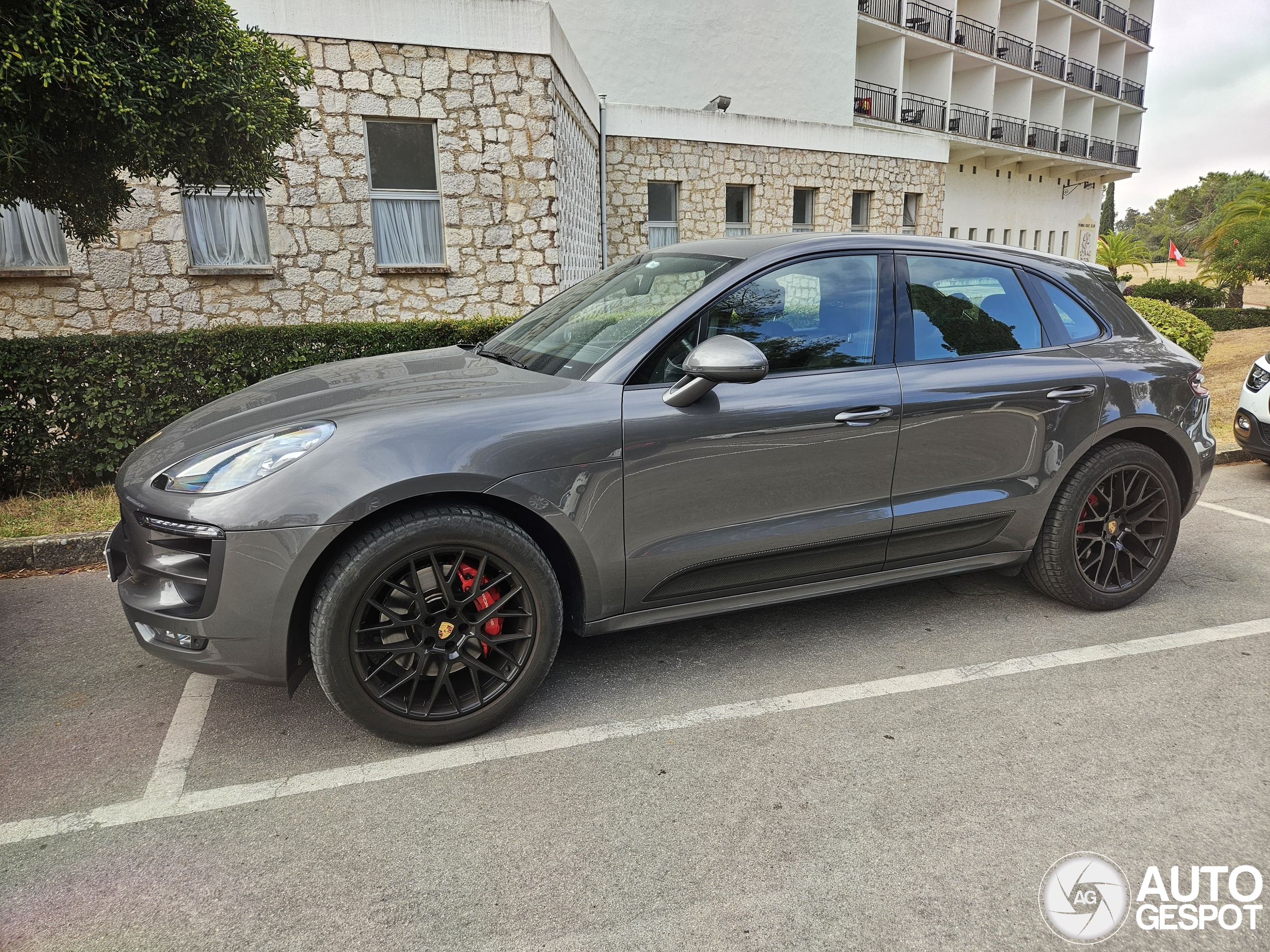 Porsche 95B Macan GTS