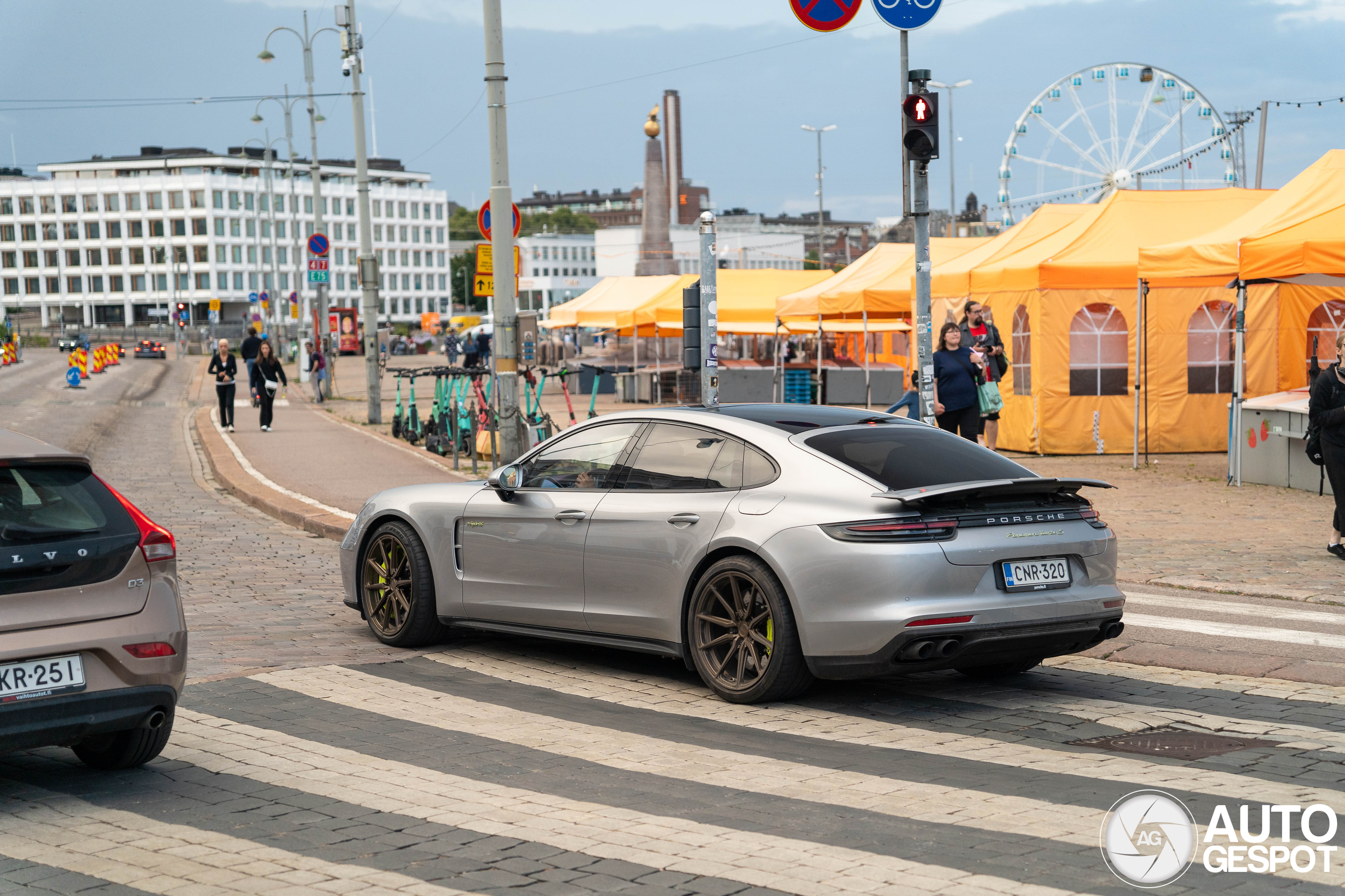 Porsche 971 Panamera Turbo S E-Hybrid