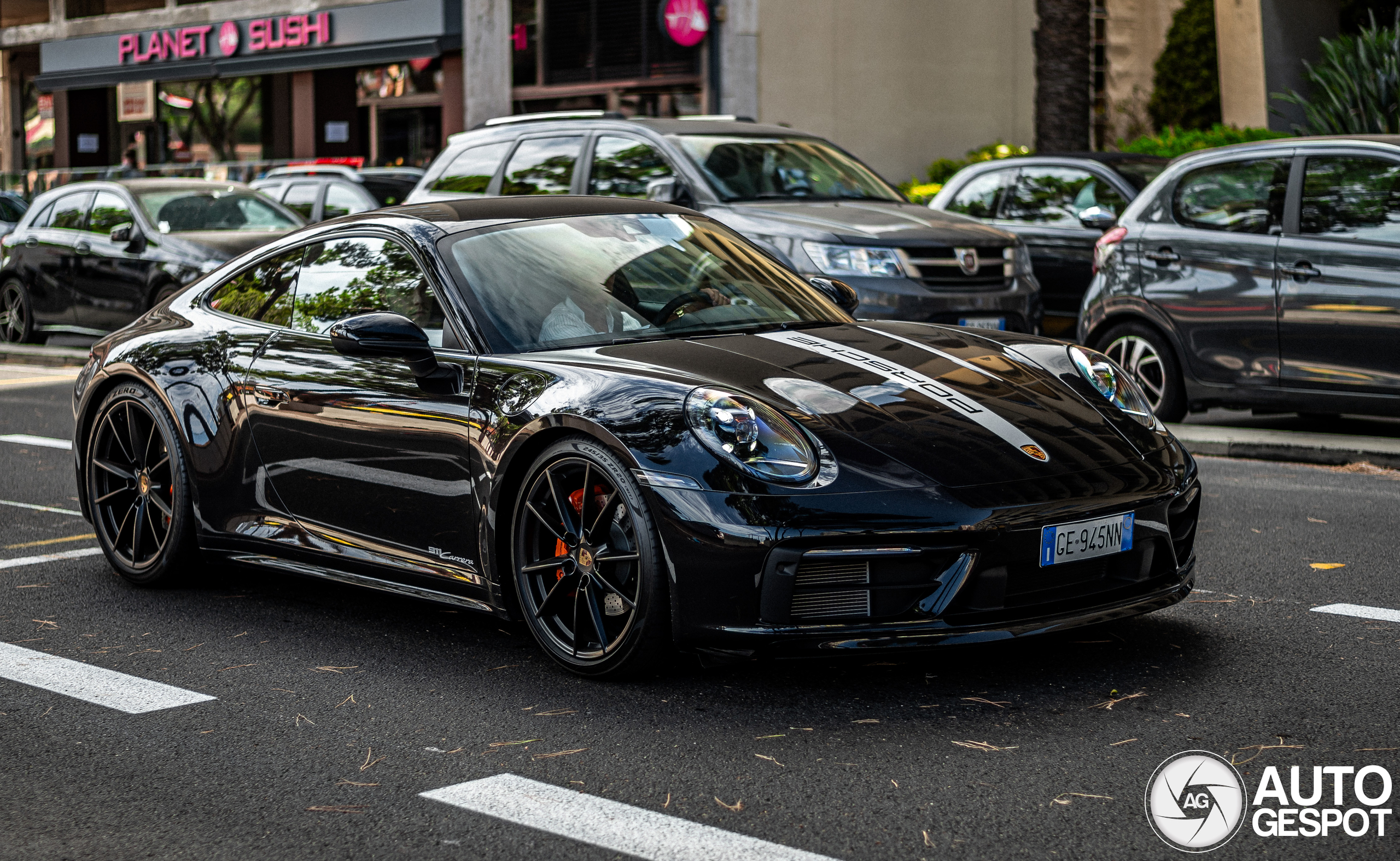 Porsche 992 Carrera 4 GTS