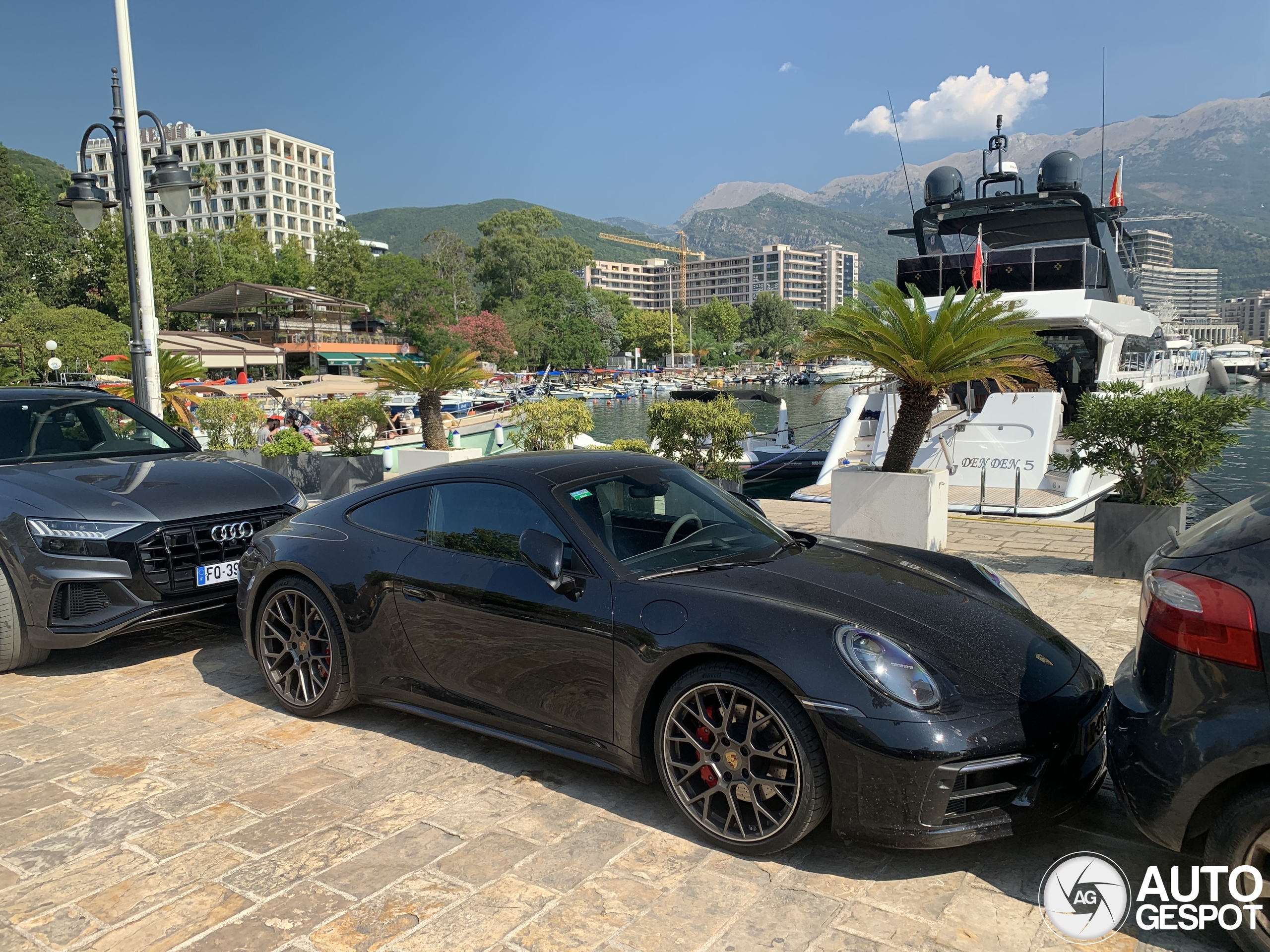 Porsche 992 Carrera 4S