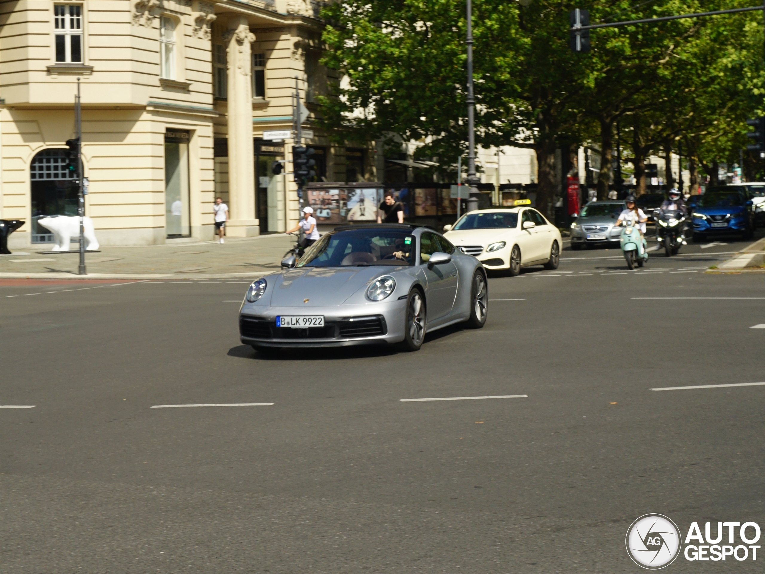 Porsche 992 Carrera S