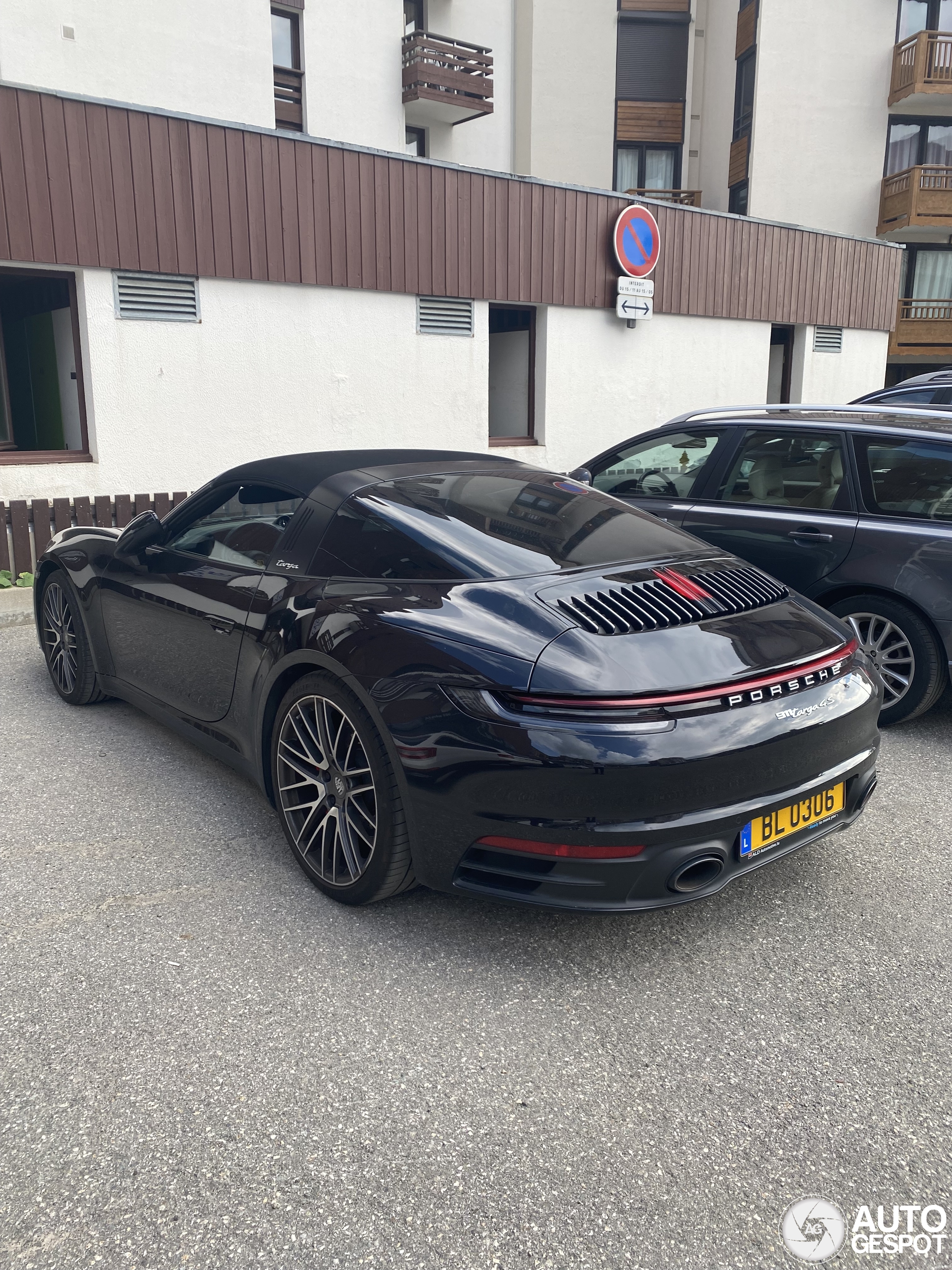 Porsche 992 Targa 4S