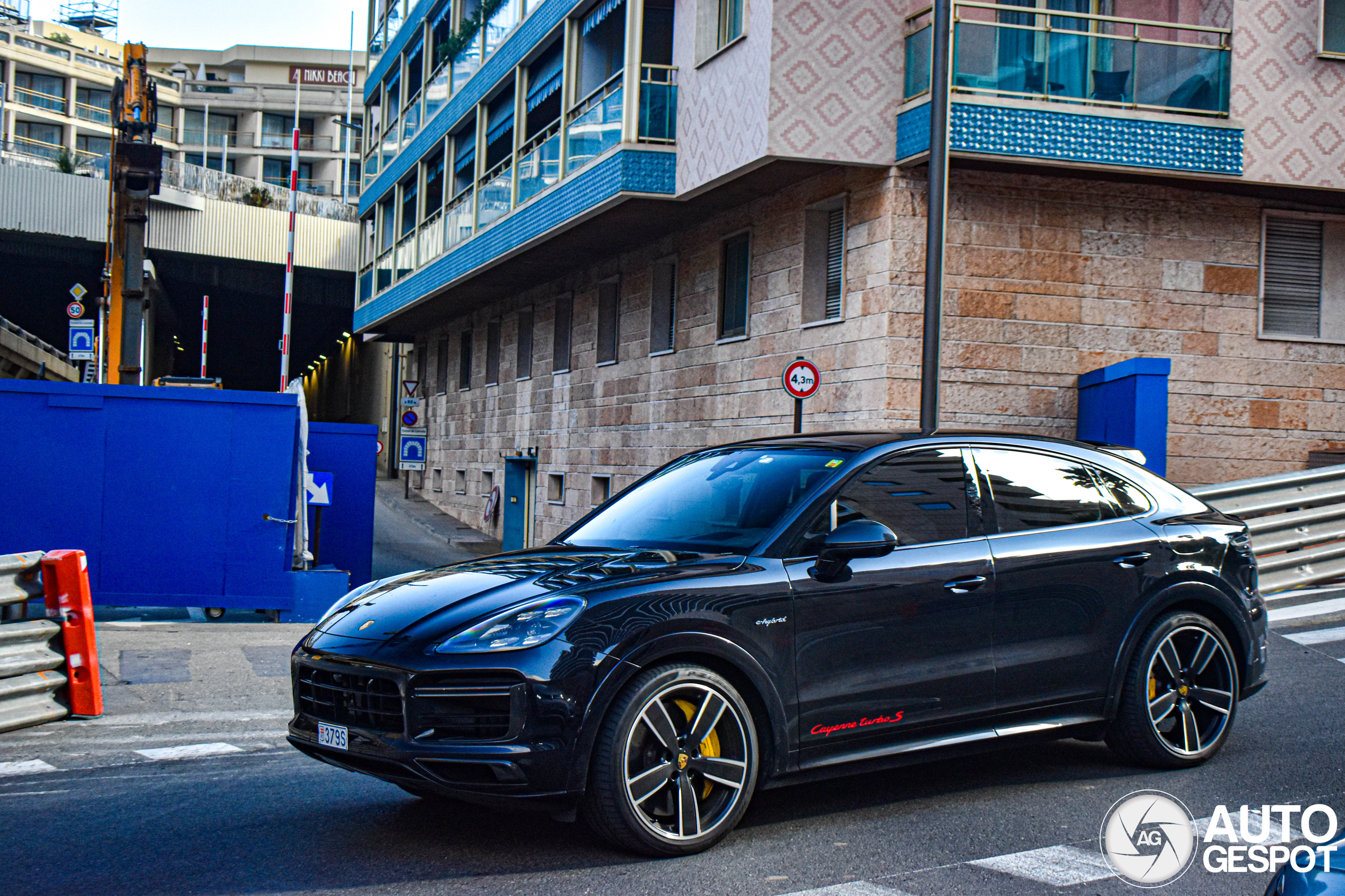 Porsche Cayenne Coupé Turbo S E-Hybrid