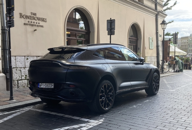 Aston Martin DBX