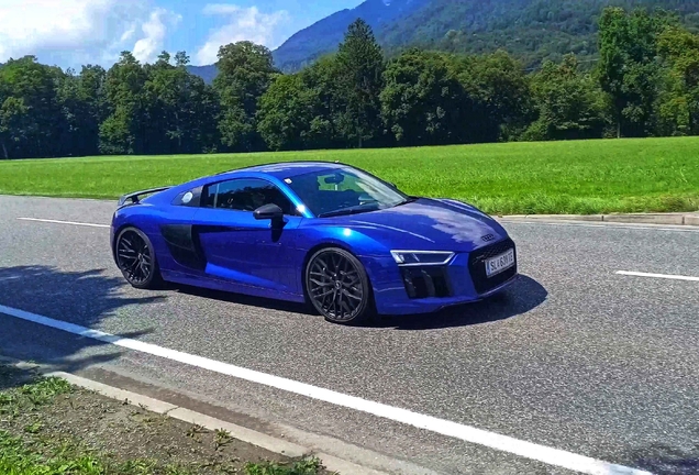 Audi R8 V10 Plus 2015