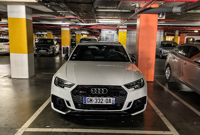 Audi RS4 Avant B9