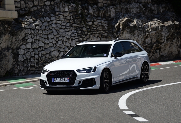 Audi RS4 Avant B9