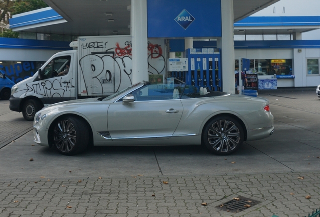 Bentley Continental GTC V8 2020 Mulliner