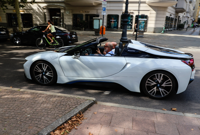 BMW i8 Roadster