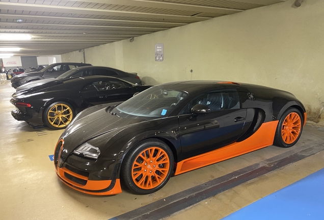 Bugatti Veyron 16.4 Super Sport L'Edition Spéciale Record du Monde