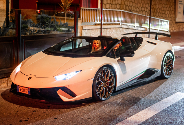 Lamborghini Huracán LP640-4 Performante Spyder