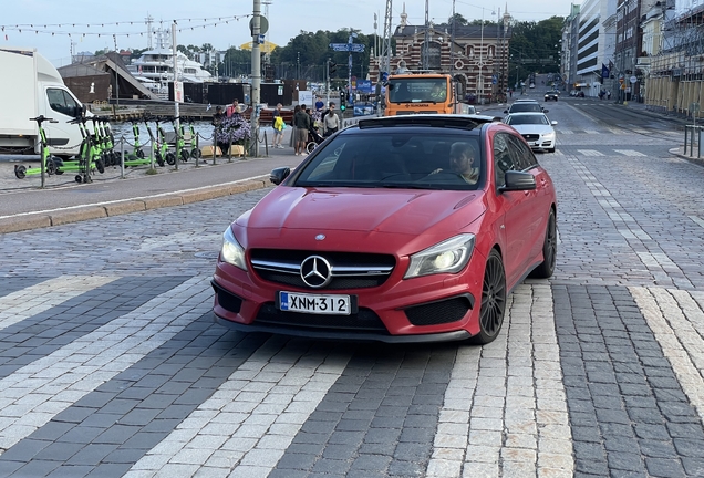 Mercedes-AMG CLA 45 Shooting Brake X117