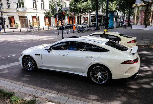 Mercedes-AMG GT 63 S X290